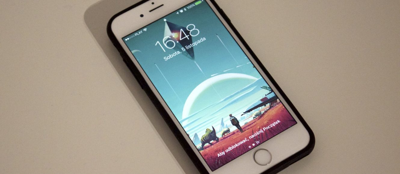 Xlot Ultra thin to tania i (nie)dobra alternatywa dla oryginalnego etui Smart Battery Case do iPhone’a