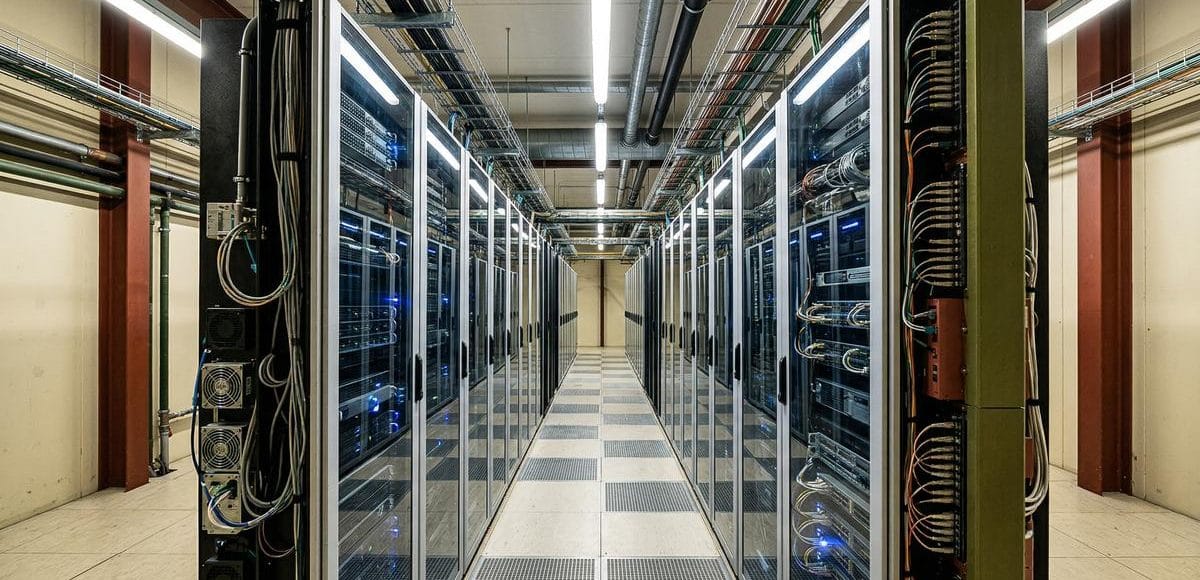 Francja porzuca Windows dla Linuxa — koniec zależności od USA