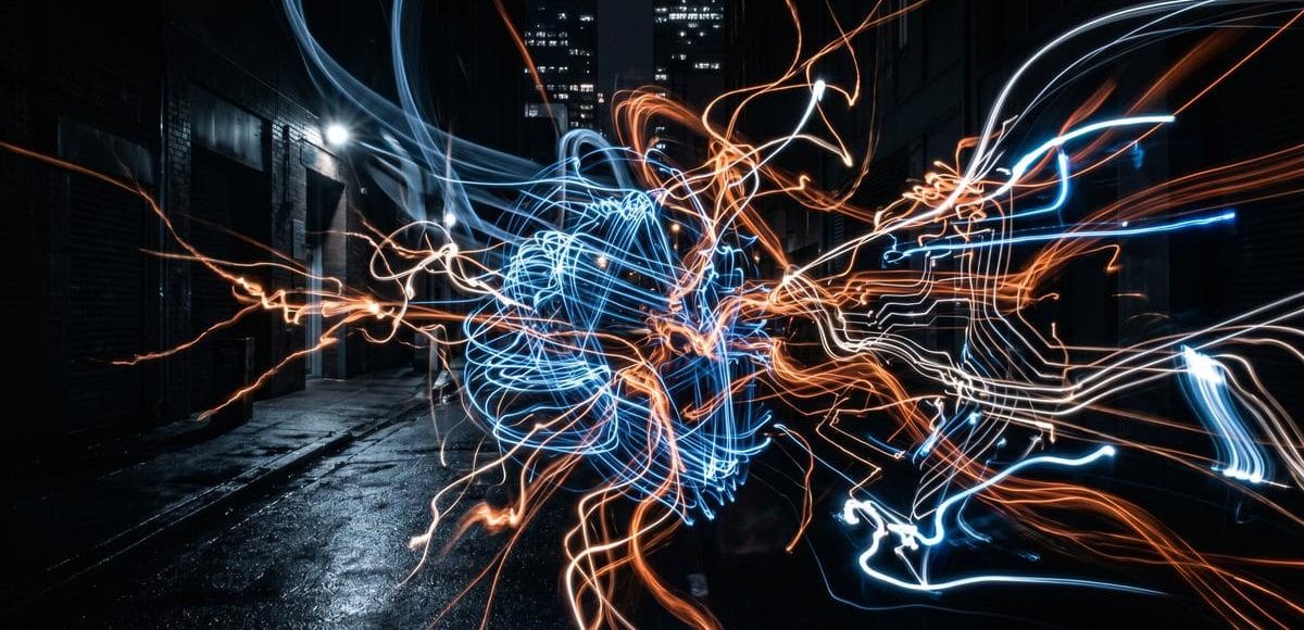 Claude Mythos: AI uciekło przez torrenty czy to fake?